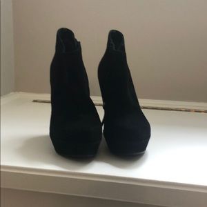 Tapeet by Vicini black suede bootie 36 1/2